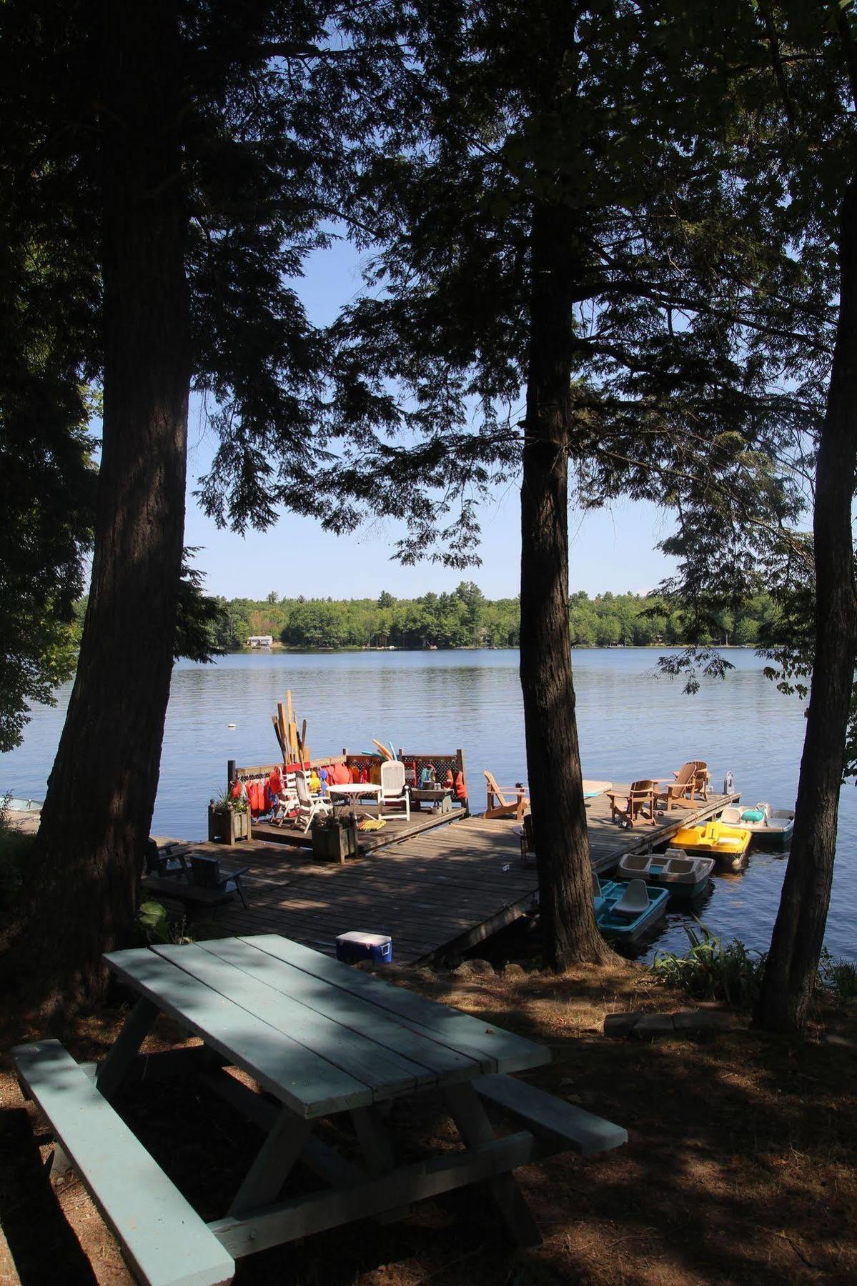 Black Lake Cabins Torrance Екстериор снимка